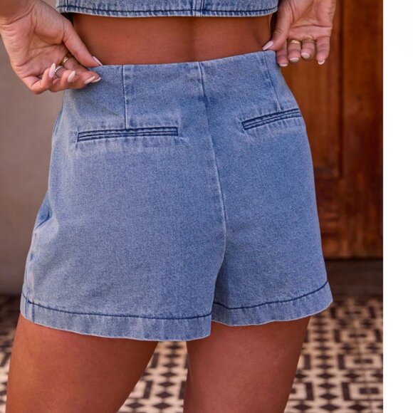 NWOT Vici Sweet Haze Denim Skort - Picture 2 of 10